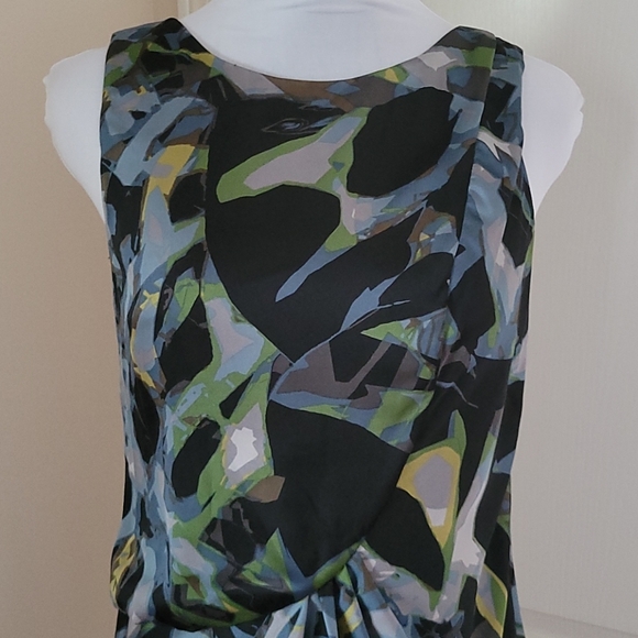 Abstract Dress - Picture 2 of 7